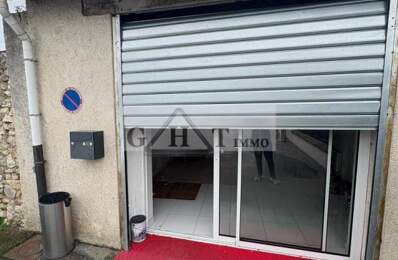 LOCAL PROFESSIONEL 35 M² A MELUN — photo du bien