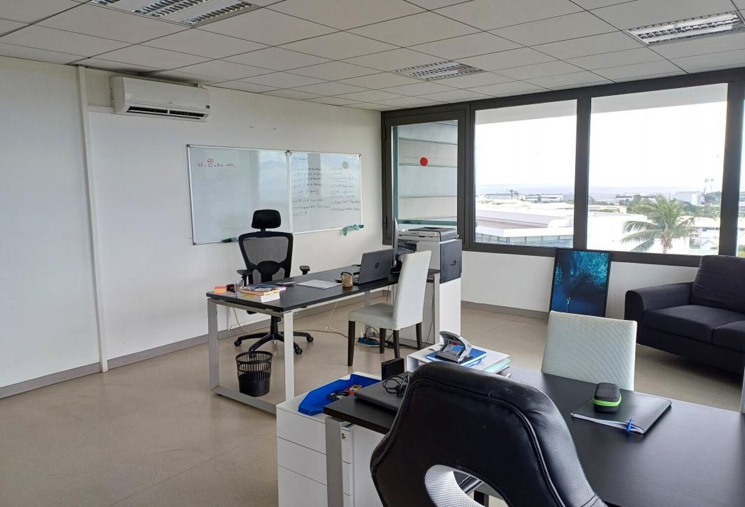 Bureaux 79.35 m² avec parkings région Nord — photo 1
