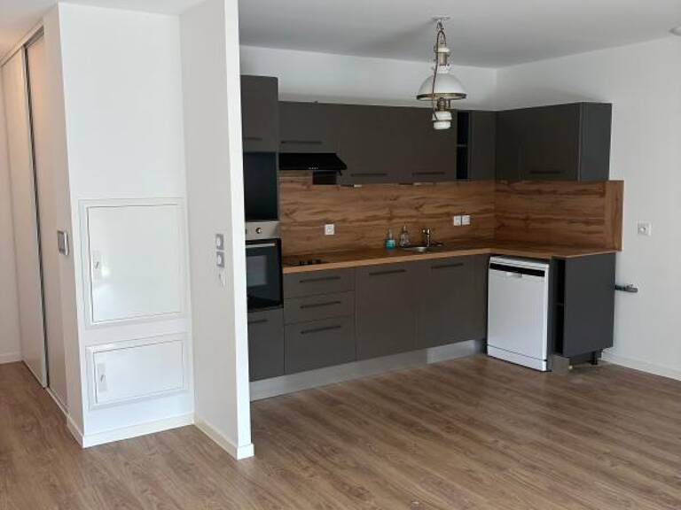Appartement À Vendre, résidence récente, espace extérieur paysagé sud/ouest , au calme — photo 1