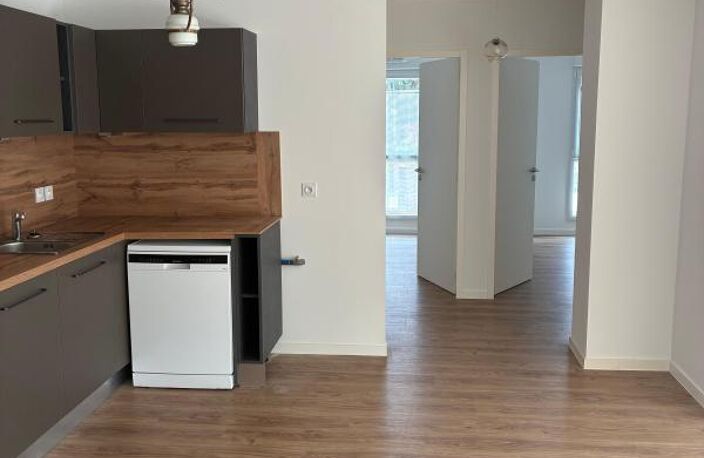 Appartement À Vendre, résidence récente, espace extérieur paysagé sud/ouest , au calme — photo 3