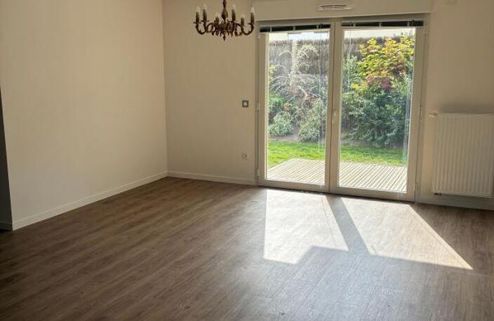 Appartement À Vendre, résidence récente, espace extérieur paysagé sud/ouest , au calme — photo 5