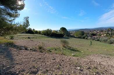 Terrain  332000 €
