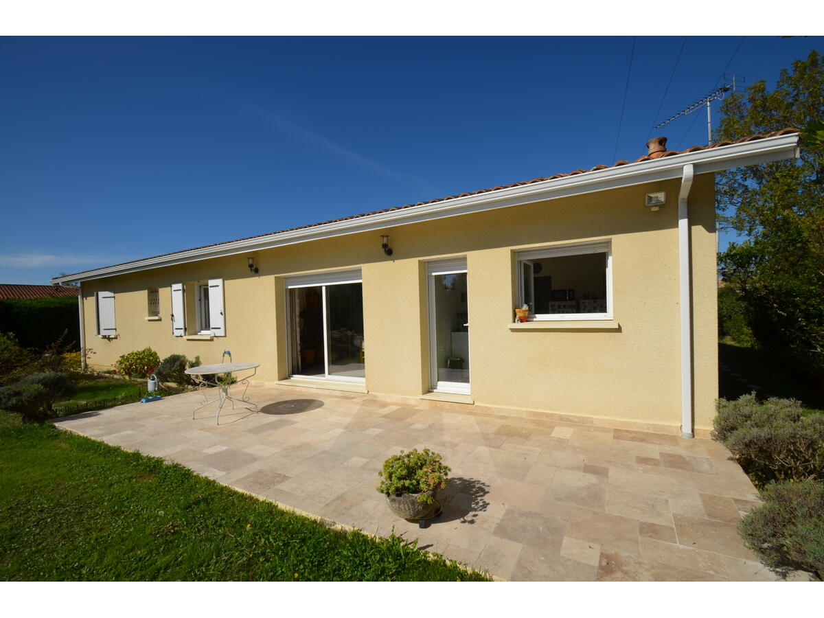 Villa / Maison  T6 à vendre Fieu (Le) 33230