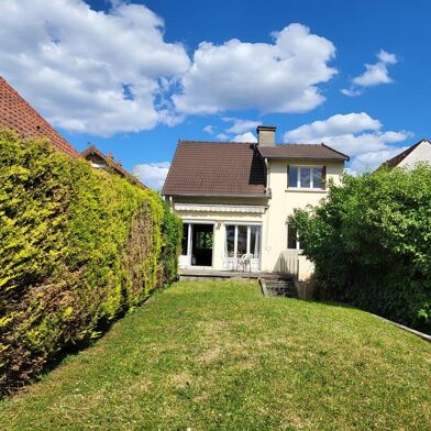 Maison 6 pièces 749700 €