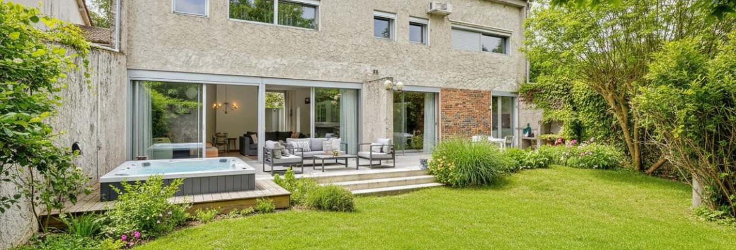 Maison 9 Pièces 280 m² à vendre à Montpon-Ménestérol (24700)