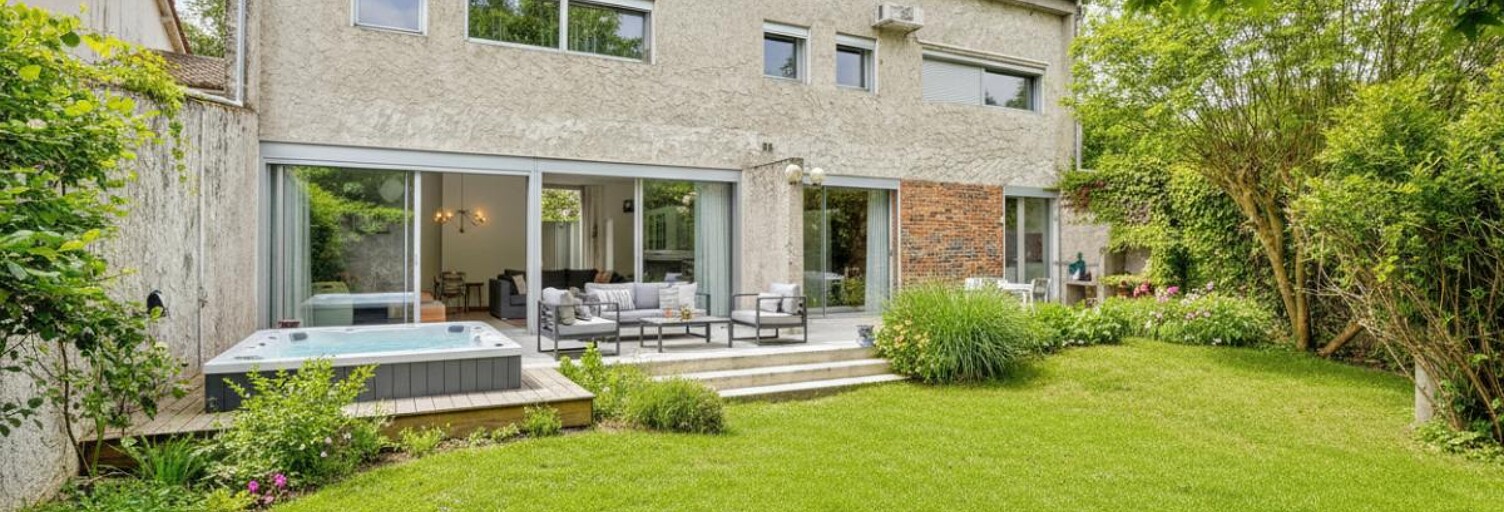 Maison 9 Pièces 280 m² à vendre à Montpon-Ménestérol (24700)