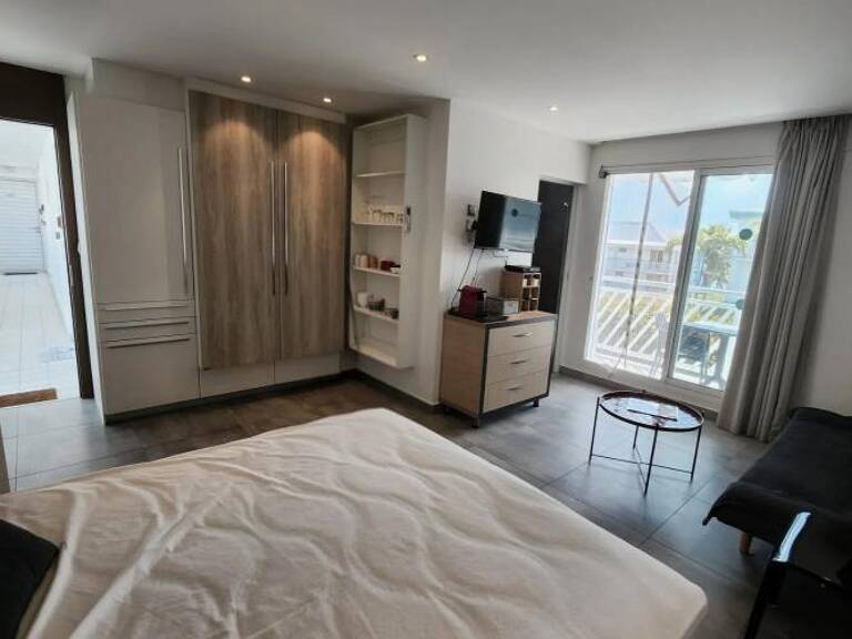 A saisir- studio coup de coeur St François 156000 euros — photo 1