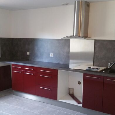 Appartement 3 pièces 790 €