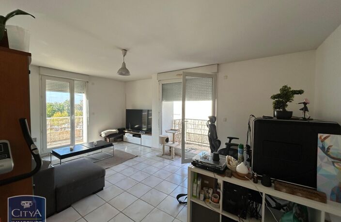 Location appartement 3 pièces 63 m² à Tours (37200) — photo 2