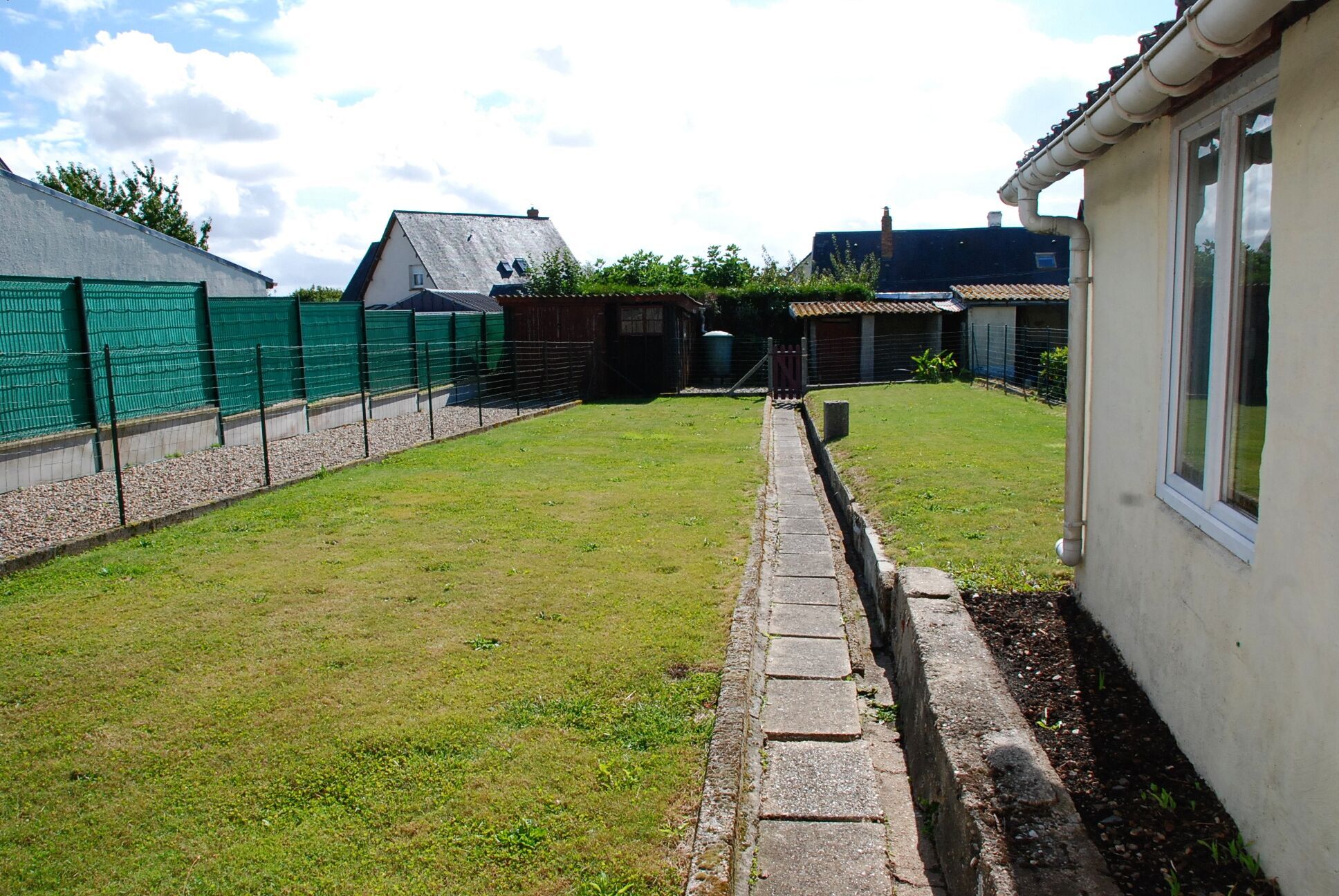 A Toussaint, maison avec jardin et 3 chambres dont 1 de plain pied