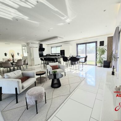 Maison 5 pièces 482500 €