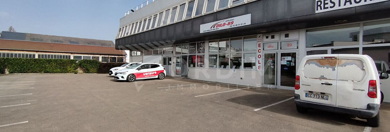 Commerce  177 m² à louer à Auxerre (89000)