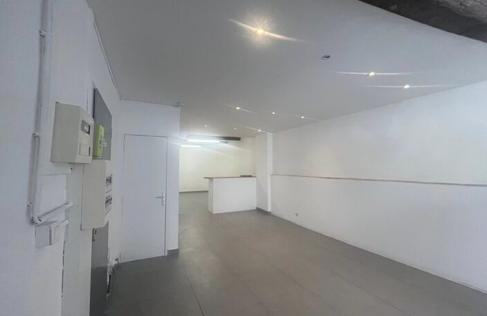 Local commercial — photo 3