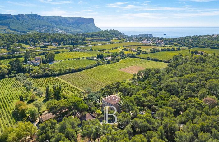 VENTE - CASSIS - PROPRIÉTE DU PATRIMOINE — photo 2