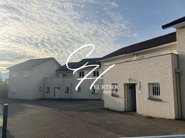 Villa / Maison  T4 à louer Tullins 38210