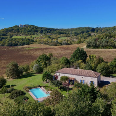 Maison 6 pièces 399000 €