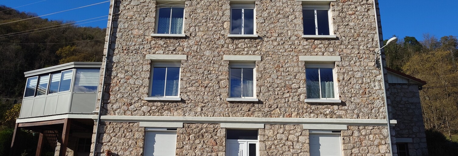 Divers 18 Pièces 295 m² à vendre à Hèches (65250)