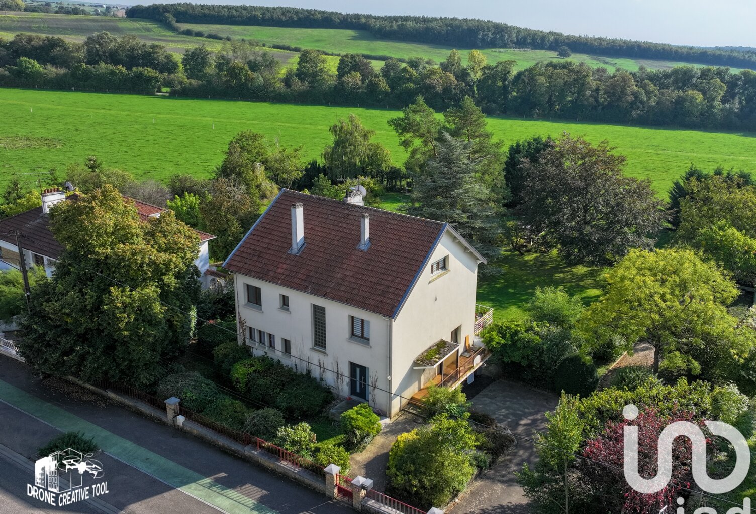 Vente Maison/villa 8 pièces — photo 1