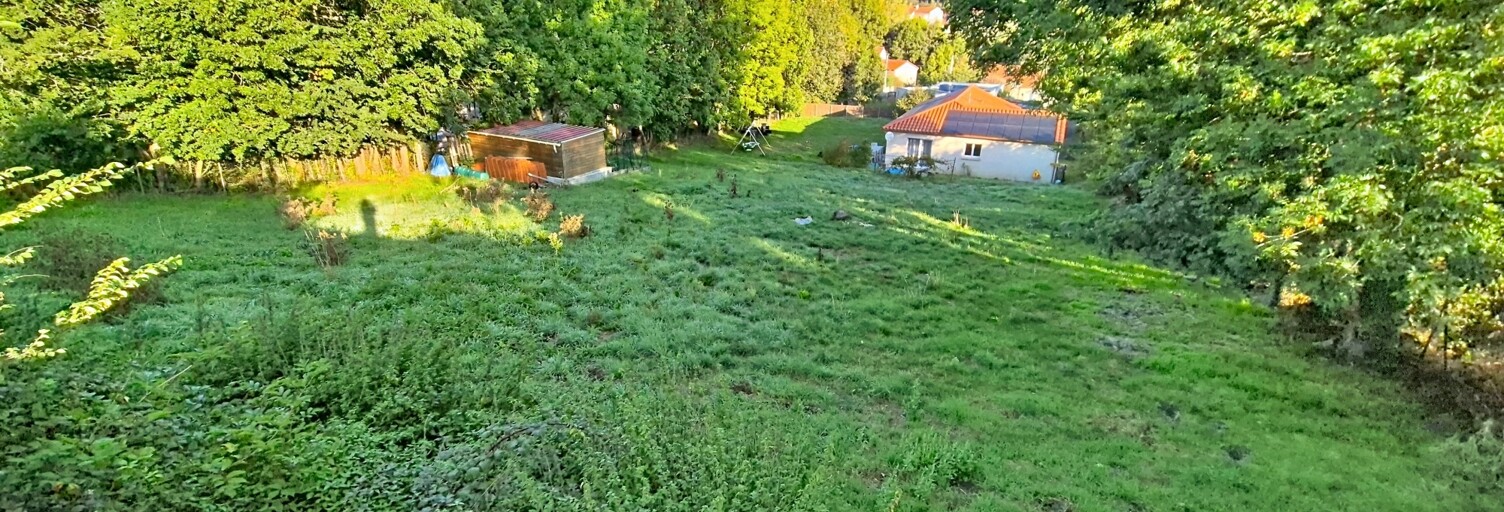 Terrain  1165 m² à vendre à Vals-près-le-Puy (43750)