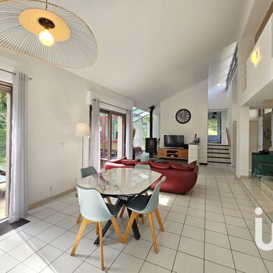 Maison 6 pièces 398000 €