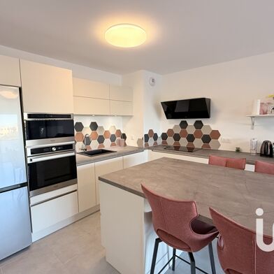 Appartement 3 pièces 205000 €