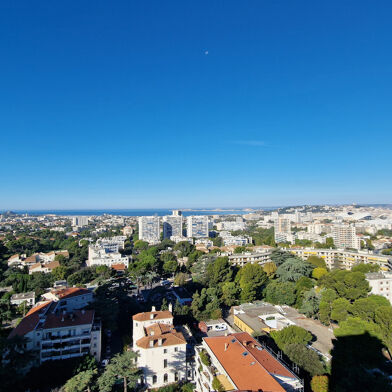 Appartement 4 pièces 185000 €