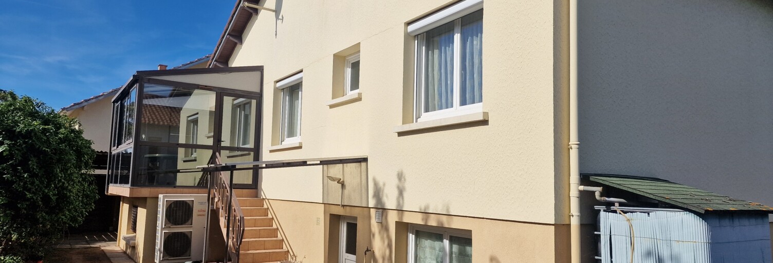 Maison 5 Pièces 100 m² à vendre à Sainte-Verge (79100)