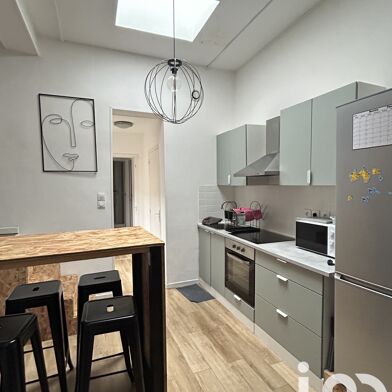 Maison 5 pièces 1050 €