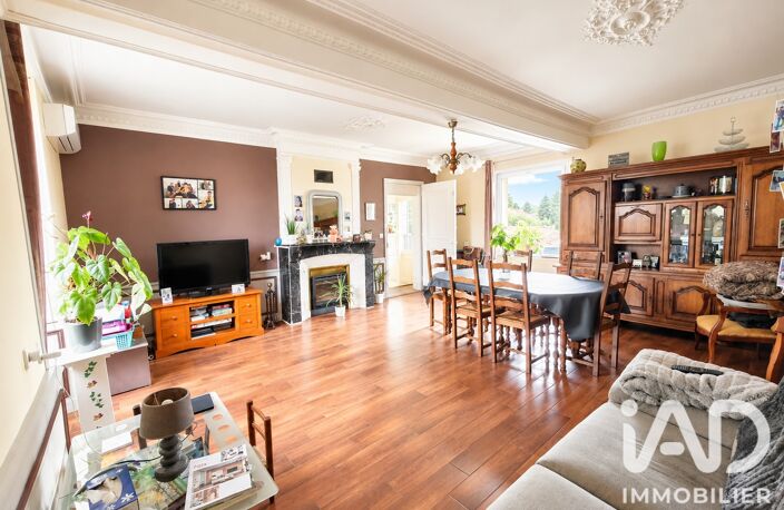Vente Maison/villa 9 pièces — photo 2