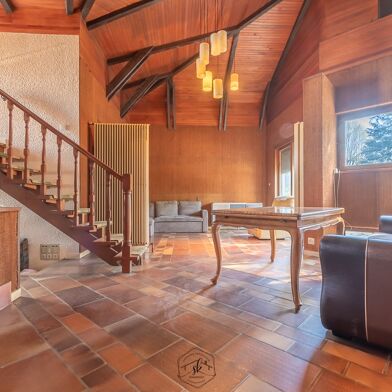 Maison 10 pièces 349000 €