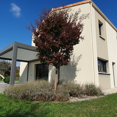 Maison 5 pièces 245000 €