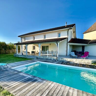 Maison 10 pièces 299500 €