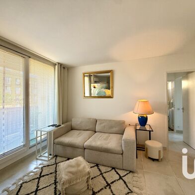 Appartement 3 pièces 214500 €