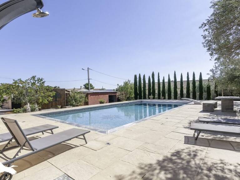 Villa de 10 pièces principales — photo 1