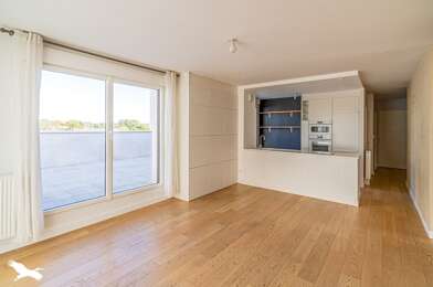 Appartement 3 pièces 241960 €