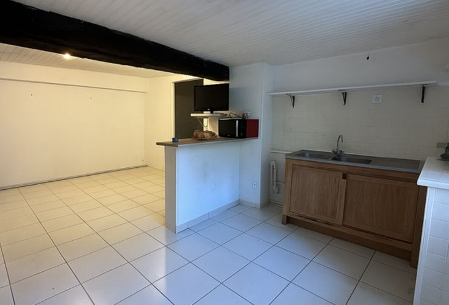GRAND STUDIO EN COEUR DE VILLE 34M² — photo 1