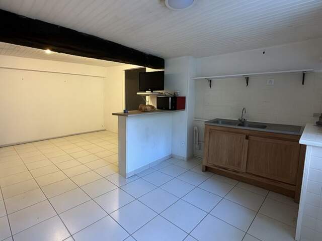 GRAND STUDIO EN COEUR DE VILLE 34M² — photo du bien
