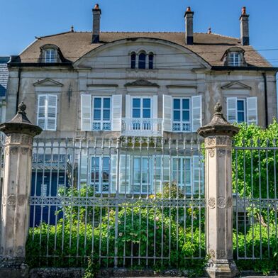 Maison 14 pièces 270000 €