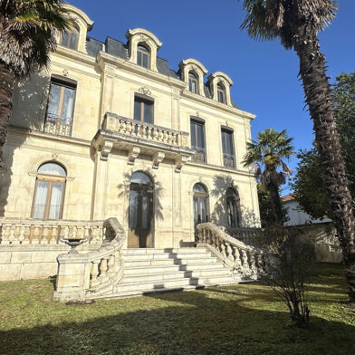 Maison 10 pièces 468000 €