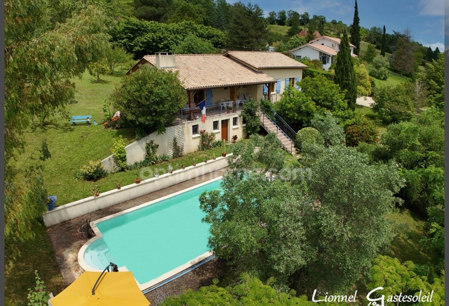 Maison de plain pied avec Piscine et beau point de vue sur la commune de Port Sainte Foy et Ponchapt — photo 1