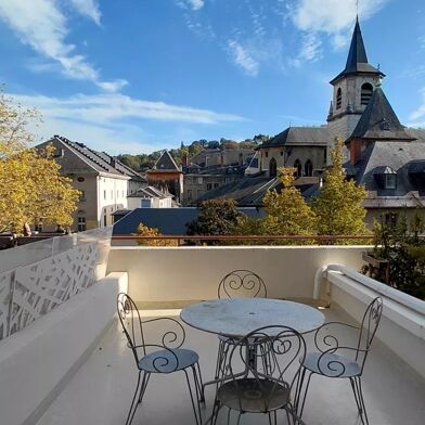 Appartement 3 pièces 1096 €