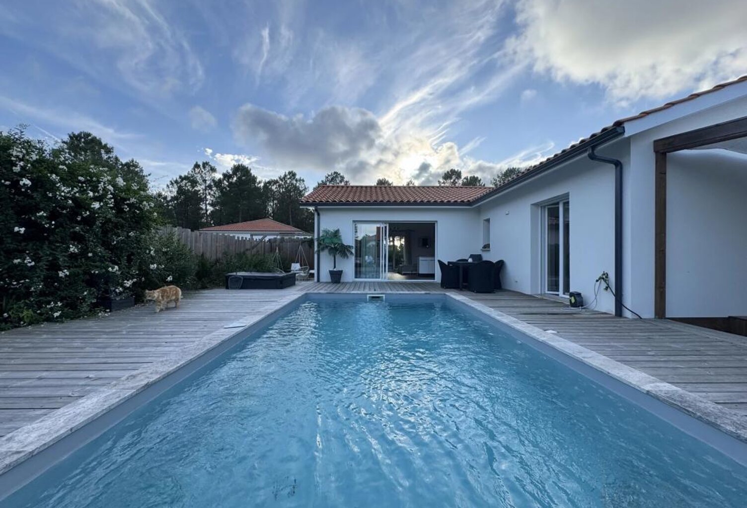 Mimizan Raffinement et Confort : Villa avec Piscine au Calme — photo 1