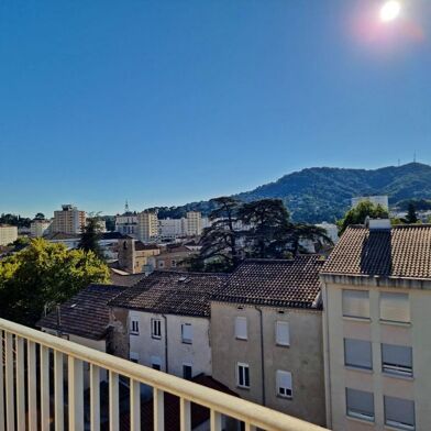 Appartement 3 pièces 730 €