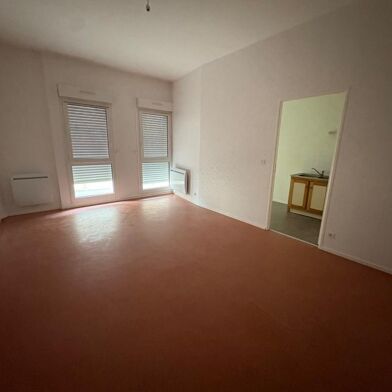 Appartement 3 pièces 468 €