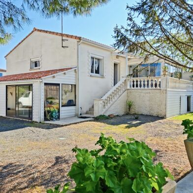 Maison 6 pièces 599000 €