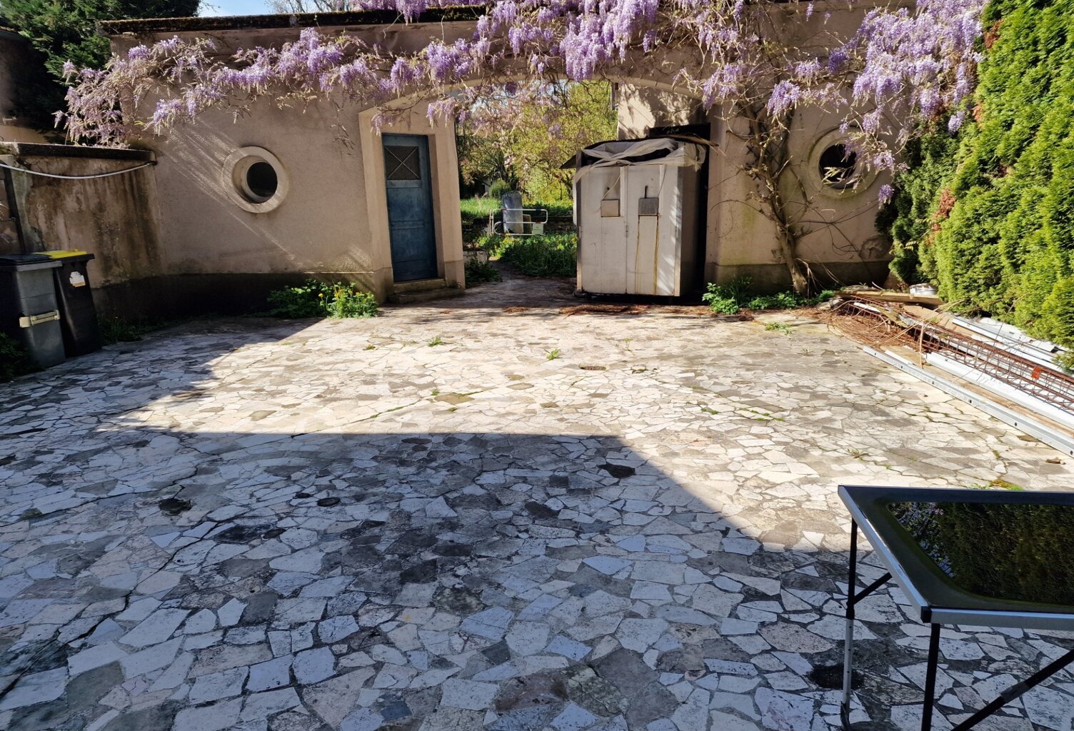 Immeuble à vendre proche EPINAL (88) Ensemble immobilier T10 à rénover avec dépendances / 1172 m2 de terrain — photo 1