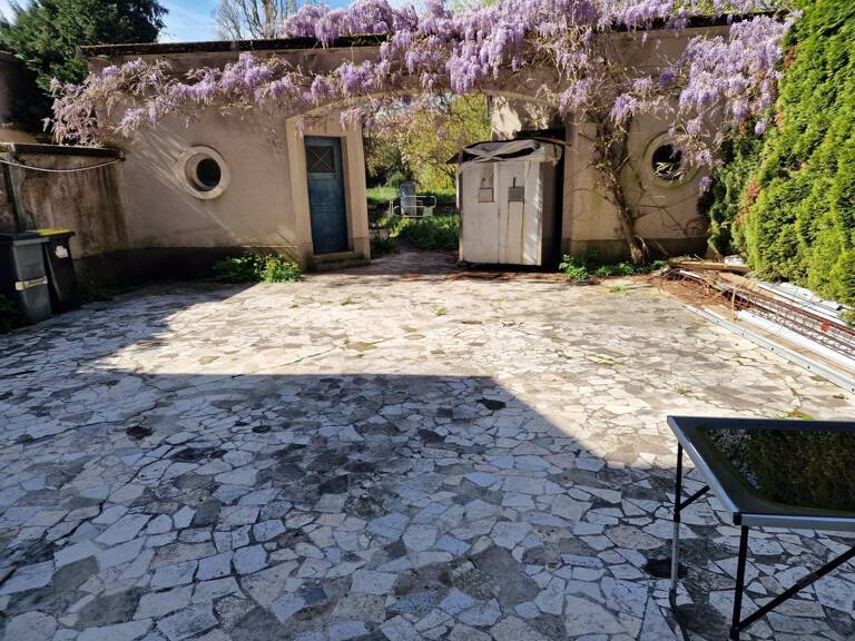 Immeuble à vendre proche EPINAL (88) Ensemble immobilier T10 à rénover avec dépendances / 1172 m2 de terrain — photo 1