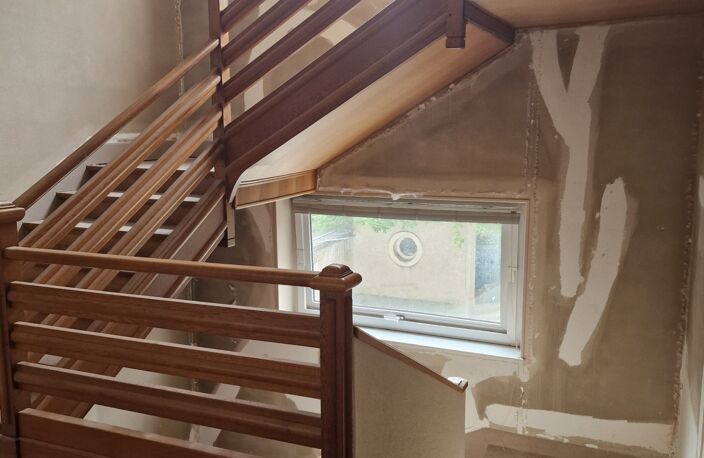 Immeuble à vendre proche EPINAL (88) Ensemble immobilier T10 à rénover avec dépendances / 1172 m2 de terrain — photo 5