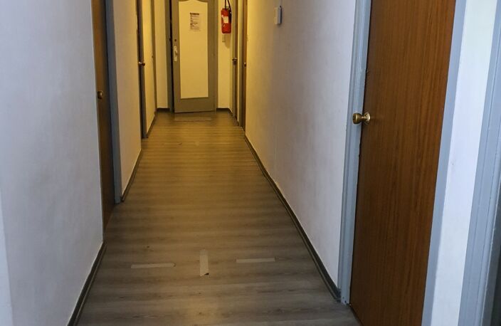 Dpt Vosges (88), à vendre CONTREXEVILLE ENSEMBLE de 7 STUDIOS/CHAMBRES dans résidence avec ascenseur quartier thermal — photo 3