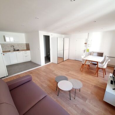 Appartement 1 pièces 490 €